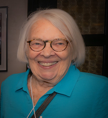 Betsy Carter 2023